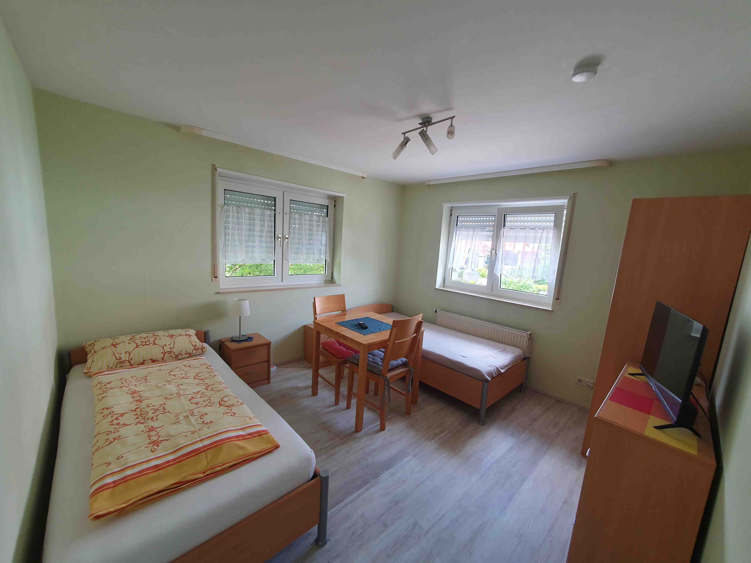 ferienwohnung-pension-lichtenwald-zimmer-drei